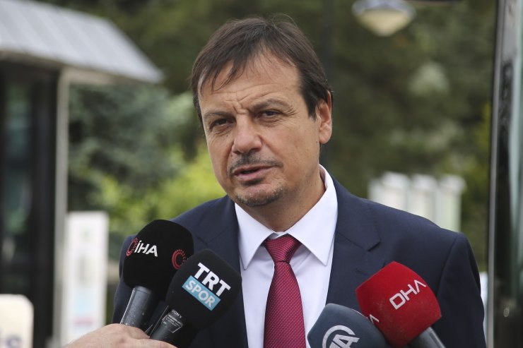 Ergin Ataman: “Böylesine anlamlı bir kupayı Gazi Mustafa Kemal Atatürk’e getirmiş olmaktan büyük onur duyuyorum”