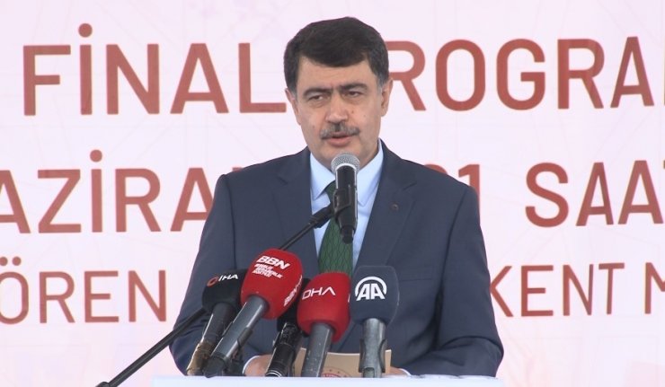 Bakan Selçuk: “Eğitimin hayat boyu, her mekan ve her zaman da yürütülmesi lazım”