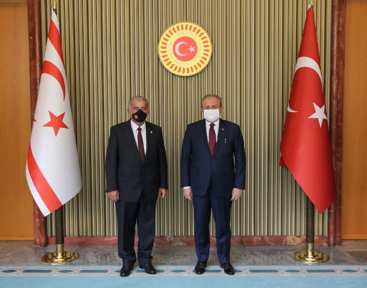 TBMM Başkanı Şentop, KKTC Meclis Başkanı Sennaroğlu ile bir araya geldi
