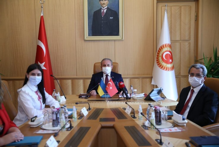 TBMM Başkanı Şentop, AKPM Ukrayna Delegasyonu Başkanı Mezentseva ile görüştü