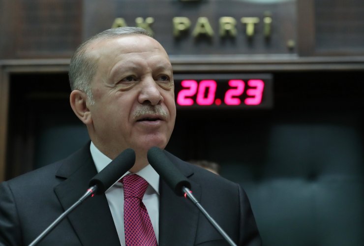 Cumhurbaşkanı Erdoğan: "Milletten umudunu kesenler, gırtlaklarına kadar iç içe girdikleri terör örgütü yetmemiş olacak ki şimdide suç örgütlerine bel bağlamış durumdalar"