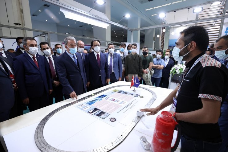 Bakan Akar’dan "Verimlilik ve Teknoloji Fuarı"nda yerli savunma sanayi vurgusu