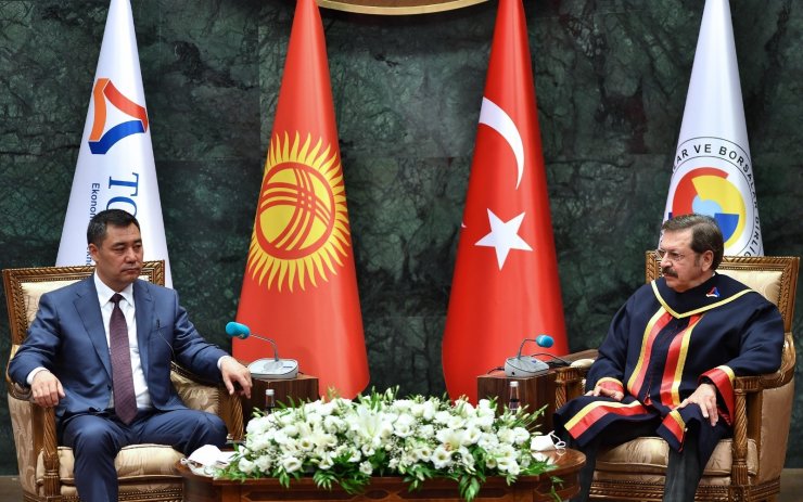 TOBB ETÜ’den Kırgız Cumhuriyeti Cumhurbaşkanı Caparov’a fahri doktora