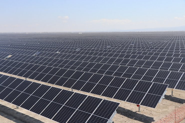 Dev güneş santralinin SCADA binasının temeli bakanların katılımıyla atıldı