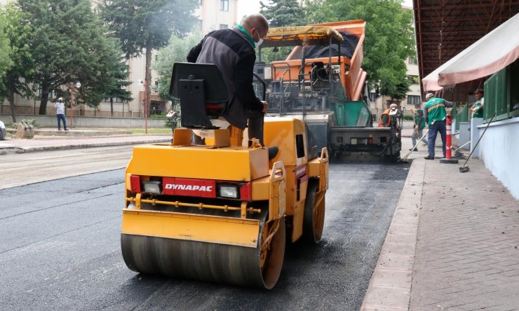 Çankaya Belediyesi’nin asfalt çalışmaları Çayyolu bölgesinde devam ediyor