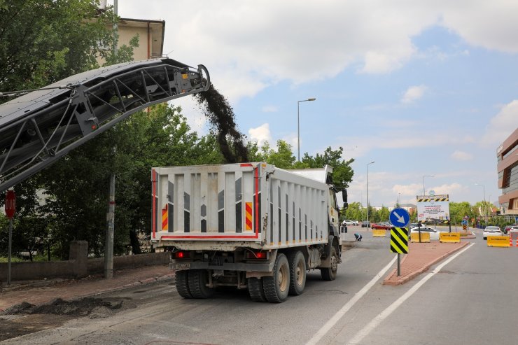 Talas Çimenli Caddesi’nde yenileme çalışması