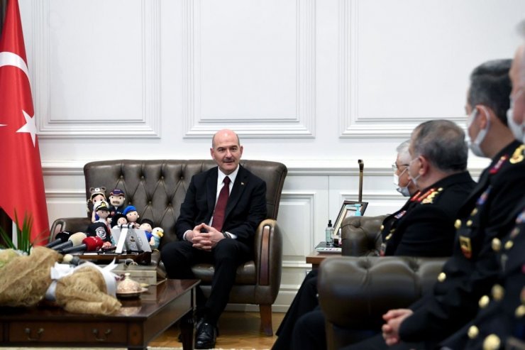 Bakan Soylu, Jandarma Genel Komutanı Orgeneral Çetin başkanlığındaki heyeti kabul etti