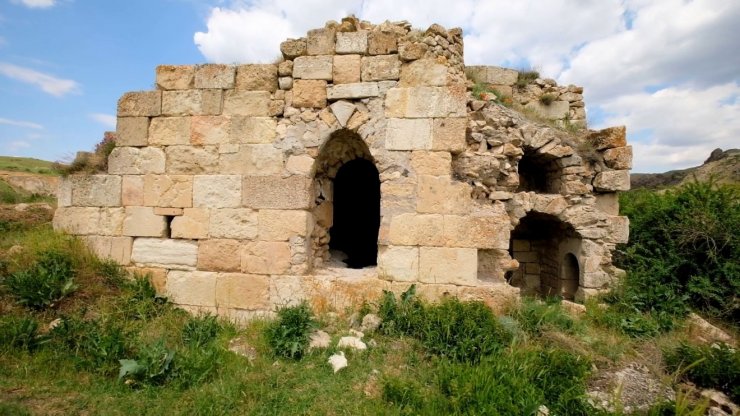 8 asırlık kilise turizme kazandırılmayı bekliyor