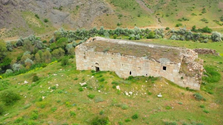 8 asırlık kilise turizme kazandırılmayı bekliyor