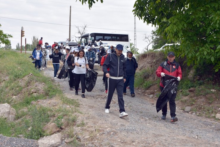Koramaz Vadisi’nde çevre temizliği yapıldı