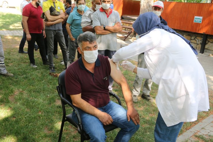 Yahyalı Belediyesi aşılama kampanyasına katıldı
