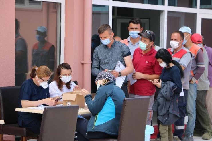 Kayseri ve Niğde’de organize sanayi bölgelerinde aşılama tüm hızıyla sürüyor