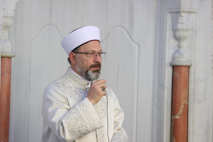 Diyanet İşleri Başkanı Erbaş, Gostivarlılarla bir araya geldi