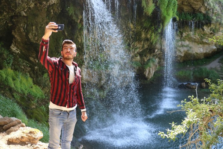 Her mevsim ayrı güzel, Yıldız şelalesinde ilkbahar mevsimi