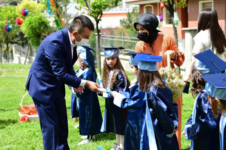 Minikler mezun oldu