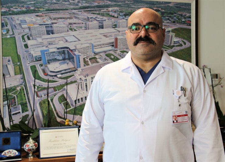 Ankara Şehir Hastanesi Koordinatör Başhekimi Op. Dr. Surel: “Açtığımız kadar randevu oluşuyor, onda da yüzde 100’e yakın bir oranda aşılama gerçekleşiyor”