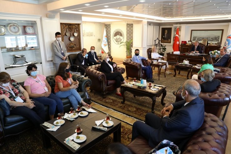 Yabancı eğitmenlerden Melikgazi’ye ziyaret