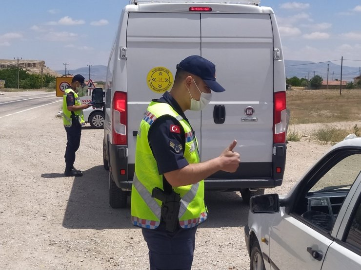 Aksaray jandarmadan emniyet kemeri uygulaması