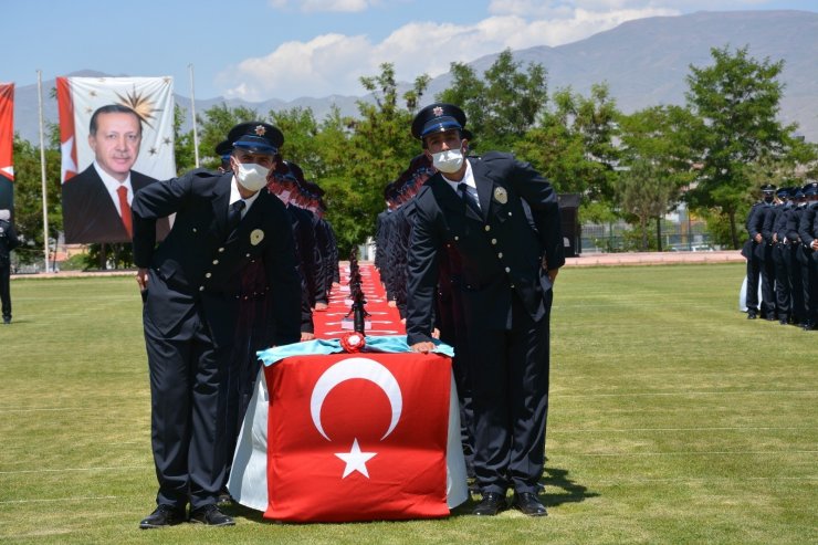 Niğde POMEM’den 295 Polis Adayı Mezun oldu