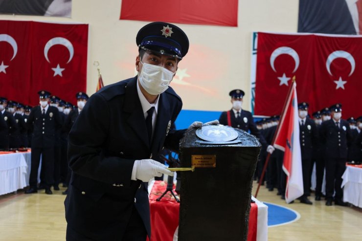 Sivas Polis Meslek Eğitim Merkezi 26. Dönem mezunlarını verdi