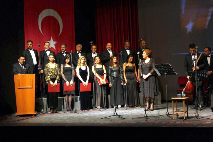 Virüs kültürel etkinlikleri de vurdu!