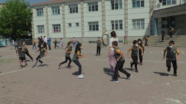 Okullarda ‘Cıvıl Cıvıl’ etkinliklerle 2 Temmuz’a kadar sürecek faaliyetler başladı