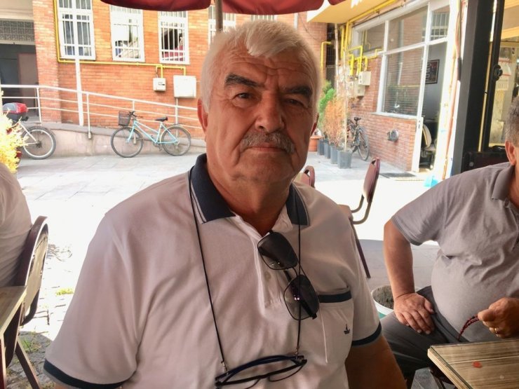 Taraftardan imza vermeyen futbolculara sitem