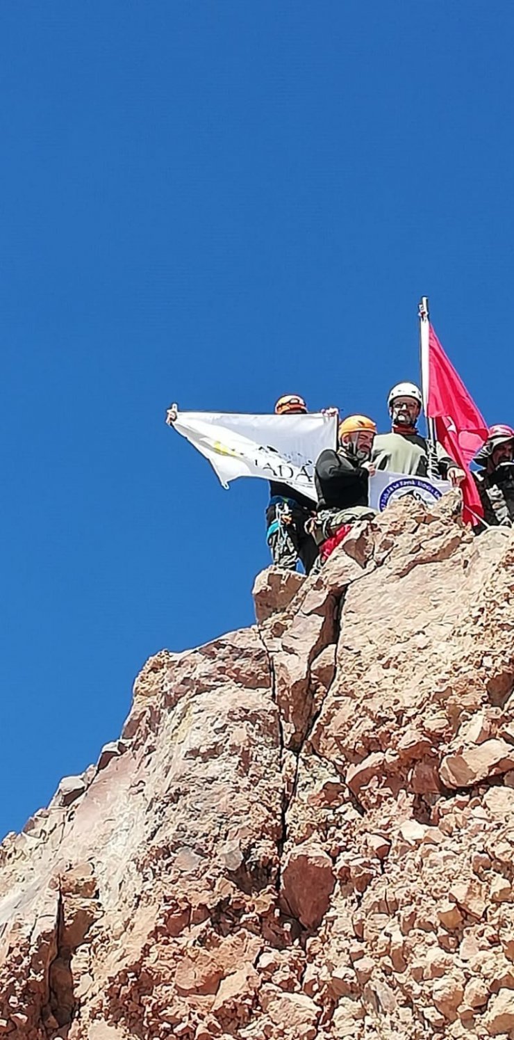 27. Sütdonduran Kampı Ve Erciyes Zirve Tırmanışı başarı ile tamamlandı