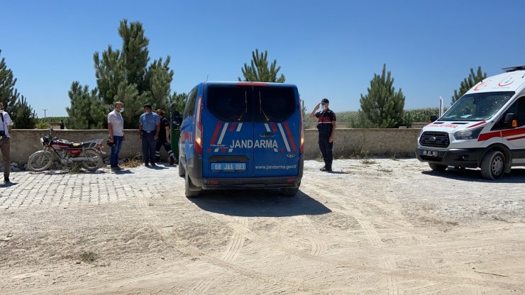 Çocuk cesedi diye gittiler, beze sarılı köpek çıktı