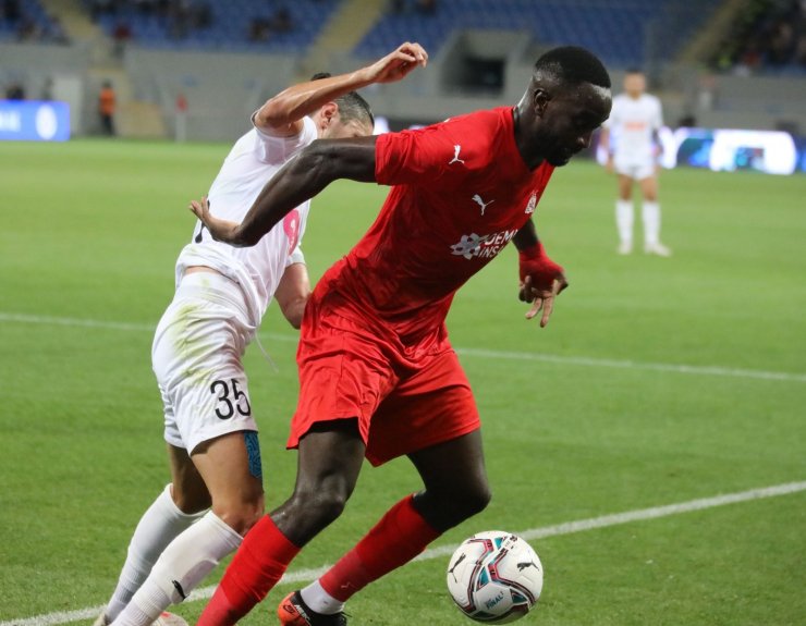 UEFA Avrupa Konferans Ligi: Dinamo Batumi: 0 - Sivasspor: 0 (İlk yarı)