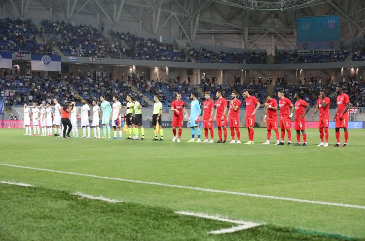 UEFA Avrupa Konferans Ligi: Dinamo Batumi: 0 - Sivasspor: 0 (İlk yarı)