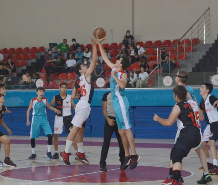 Kayseri’de Basketbol Yaz Ligi maçları başladı