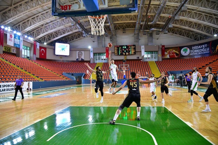 Mamak Belediyesi Basketbol Takımı’nda yeni sezon için 13 transfer