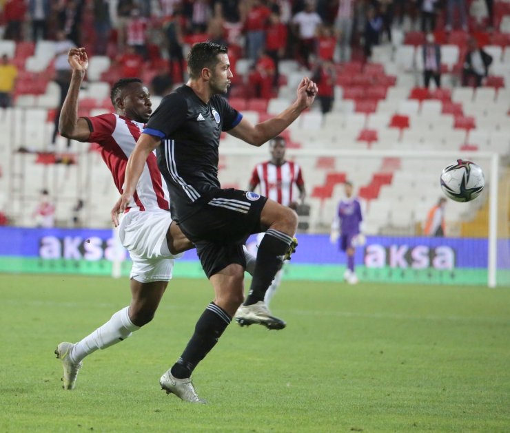 UEFA Avrupa Konferans Ligi: Sivasspor: 1 - Kopenhag: 2 (Maç sonucu)