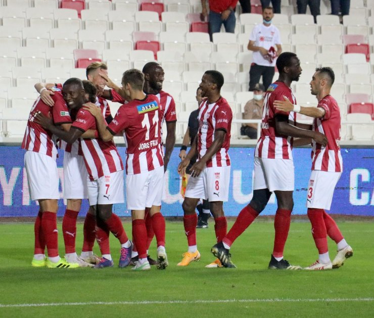 Süper Lig: D.G. Sivasspor: 2 Göztepe: 2 (Maç sonucu)