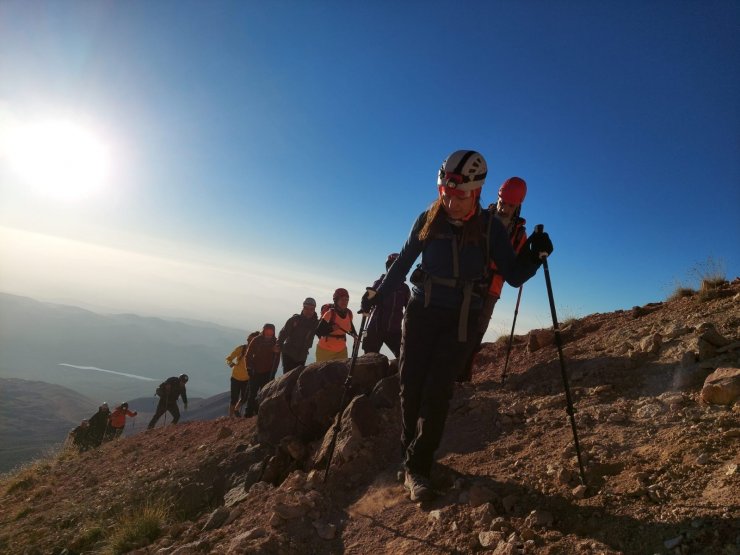 Kayserili dağcılardan 30 Ağustos için zirve tırmanışı