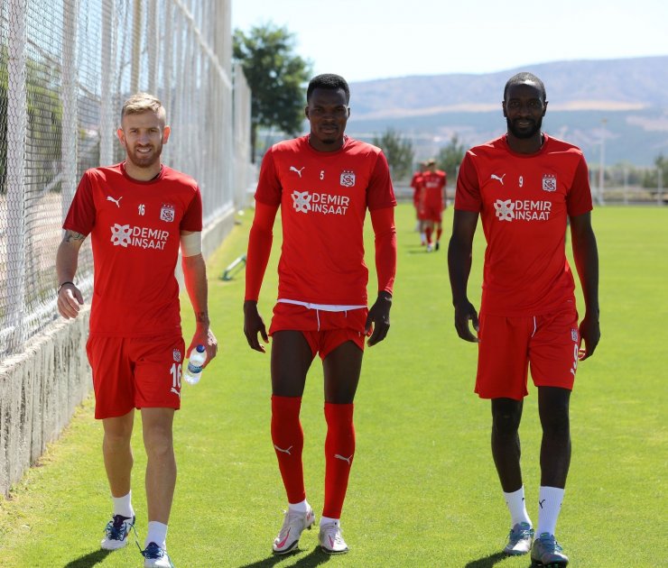 Sivasspor, Fenerbahçe maçına yoğun tempoda hazırlanıyor