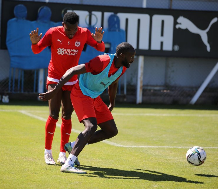 Sivasspor, Fenerbahçe maçına yoğun tempoda hazırlanıyor