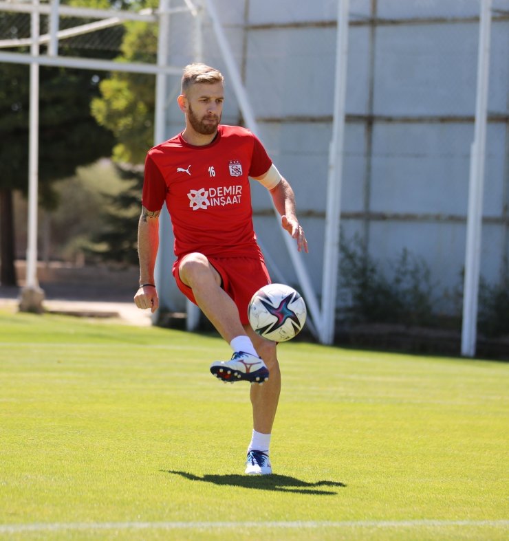 Sivasspor, Fenerbahçe maçına yoğun tempoda hazırlanıyor