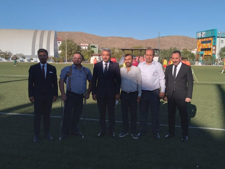 Ampute Futbol Kulüpler Birliği, Genç Milli Takım Kampını ziyaret etti