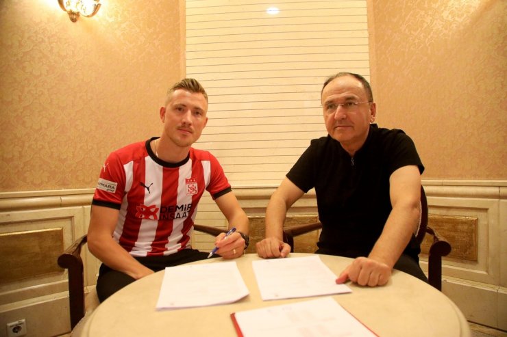 Fredrik Ulvestad resmen Sivasspor’da