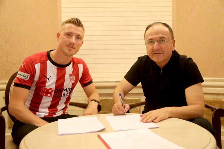 Fredrik Ulvestad resmen Sivasspor’da