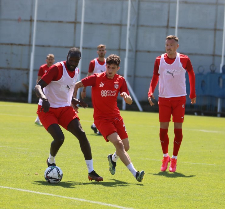 Sivasspor’da neşeli idman