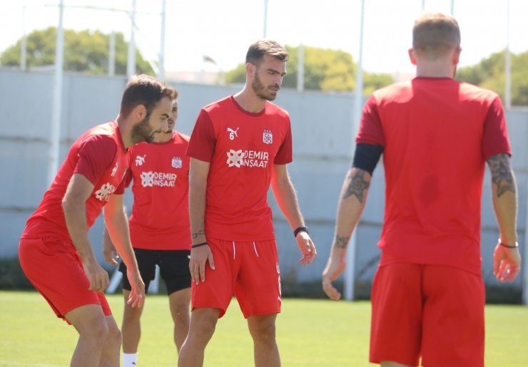 Sivasspor’da neşeli idman