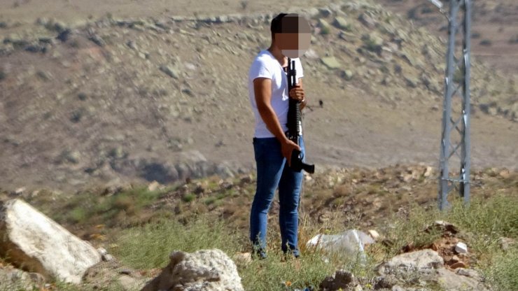 Nişanlısından ayrılan genç yürekleri ağza getirdi