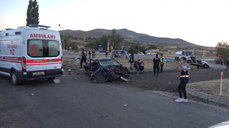 6 kişinin öldüğü feci kazada kahreden detay: Evde bıraktıkları 2 kız çocuğu öksüz kaldı