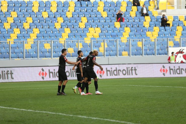 TFF 1. Lig: Gençlerbirliği: 3 - Altınordu: 2 (Maç sonucu)