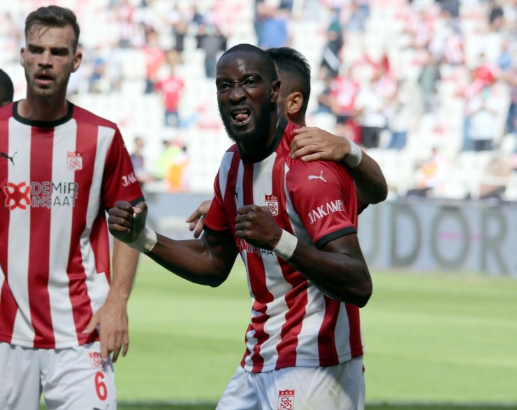 Mustapha Yatabare ligdeki ilk golünü attı