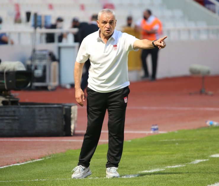 Rıza Çalımbay: “Oyuna girenlerden verim alamadık”