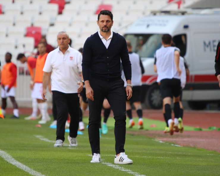 Erol Bulut: “Galibiyetle ayrılabilirdik”